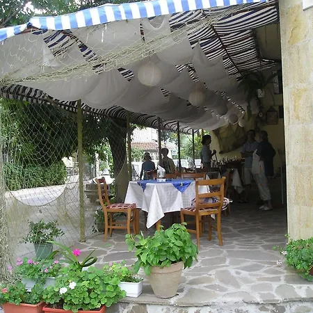 Family Hotel Sunarita 2*